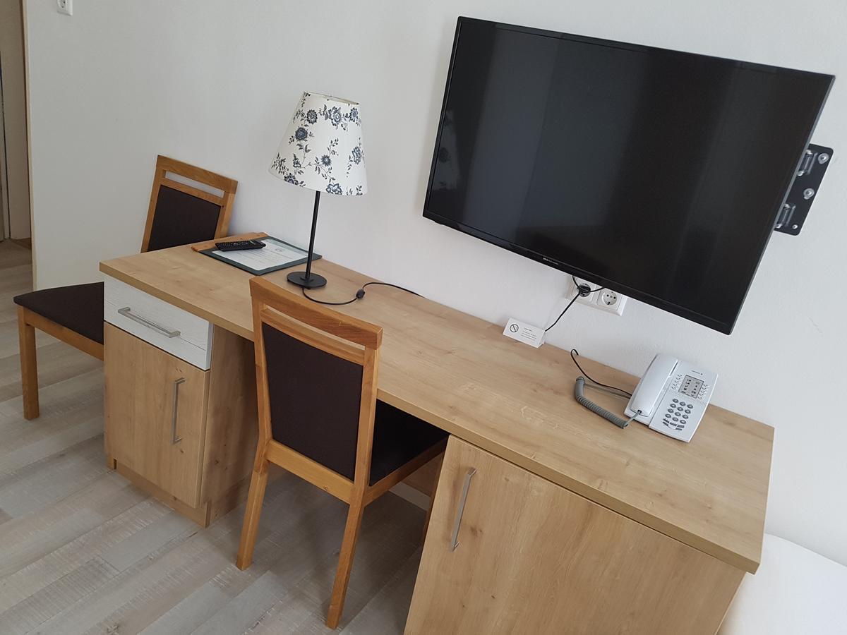 Hotel Lenau Stockerau Ngoại thất bức ảnh