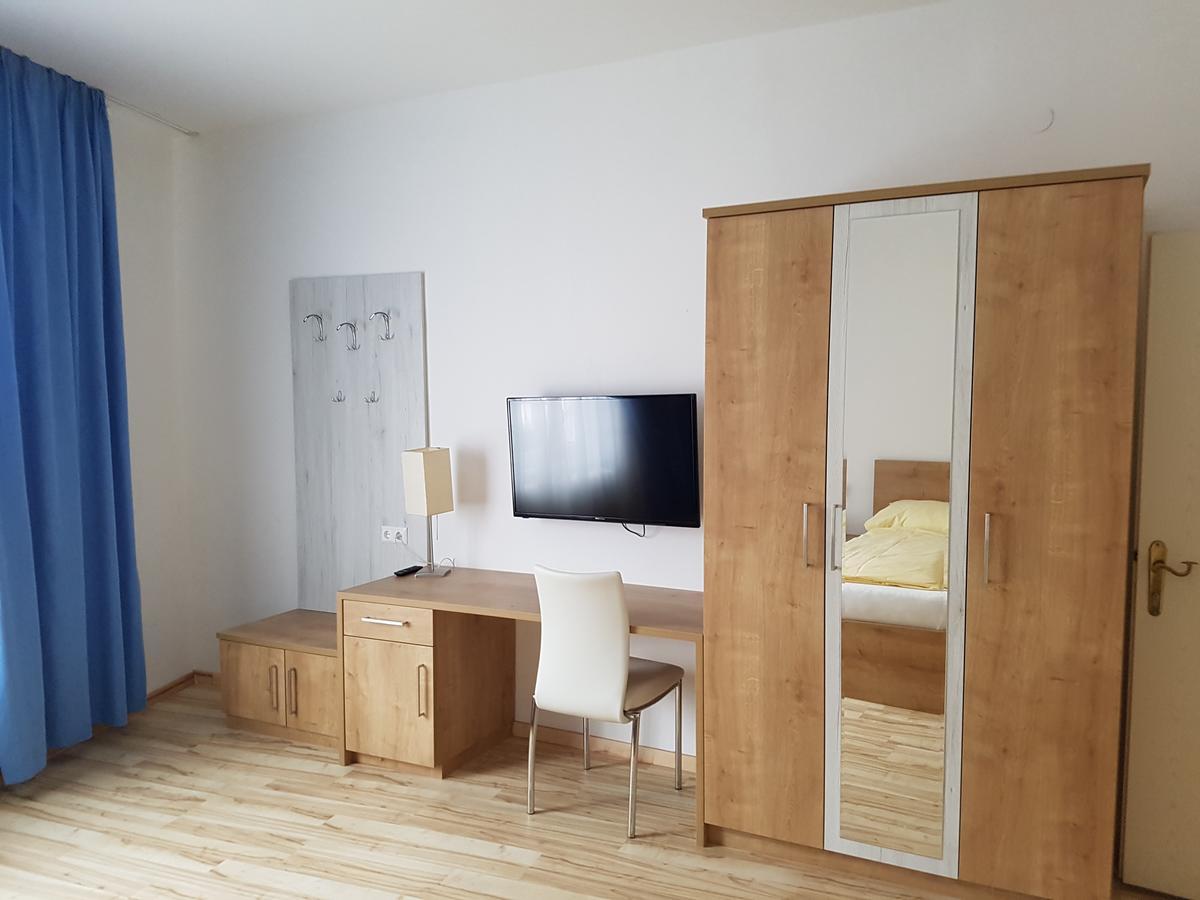 Hotel Lenau Stockerau Ngoại thất bức ảnh